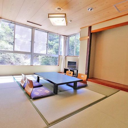 Itoen Hotel Oze Oigami Sanrakuso Numata  ภายนอก รูปภาพ